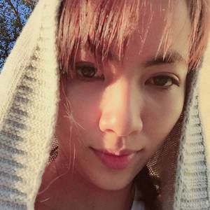 Meet your Posher, Đinh thị